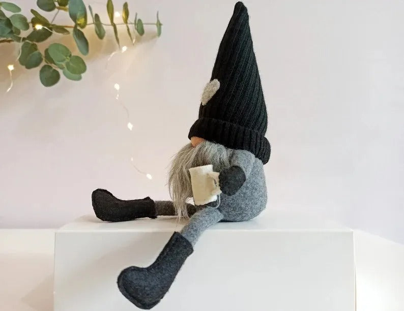 Faceless Wonder Knitted Dolly