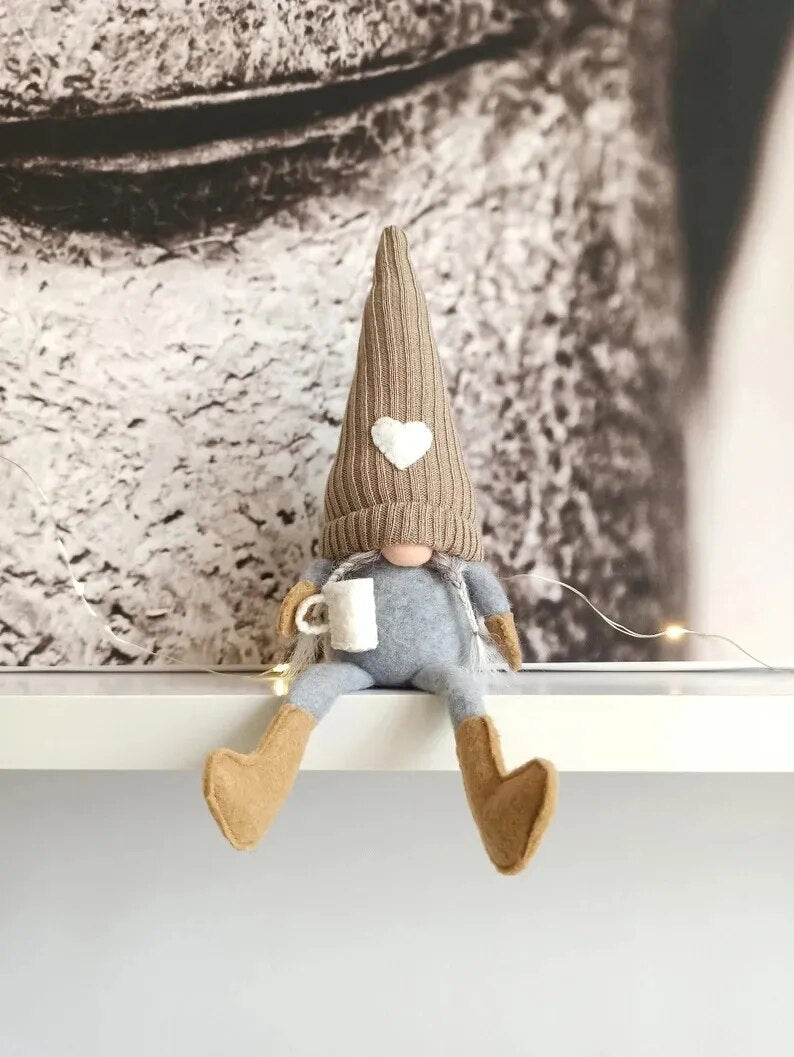Faceless Wonder Knitted Dolly